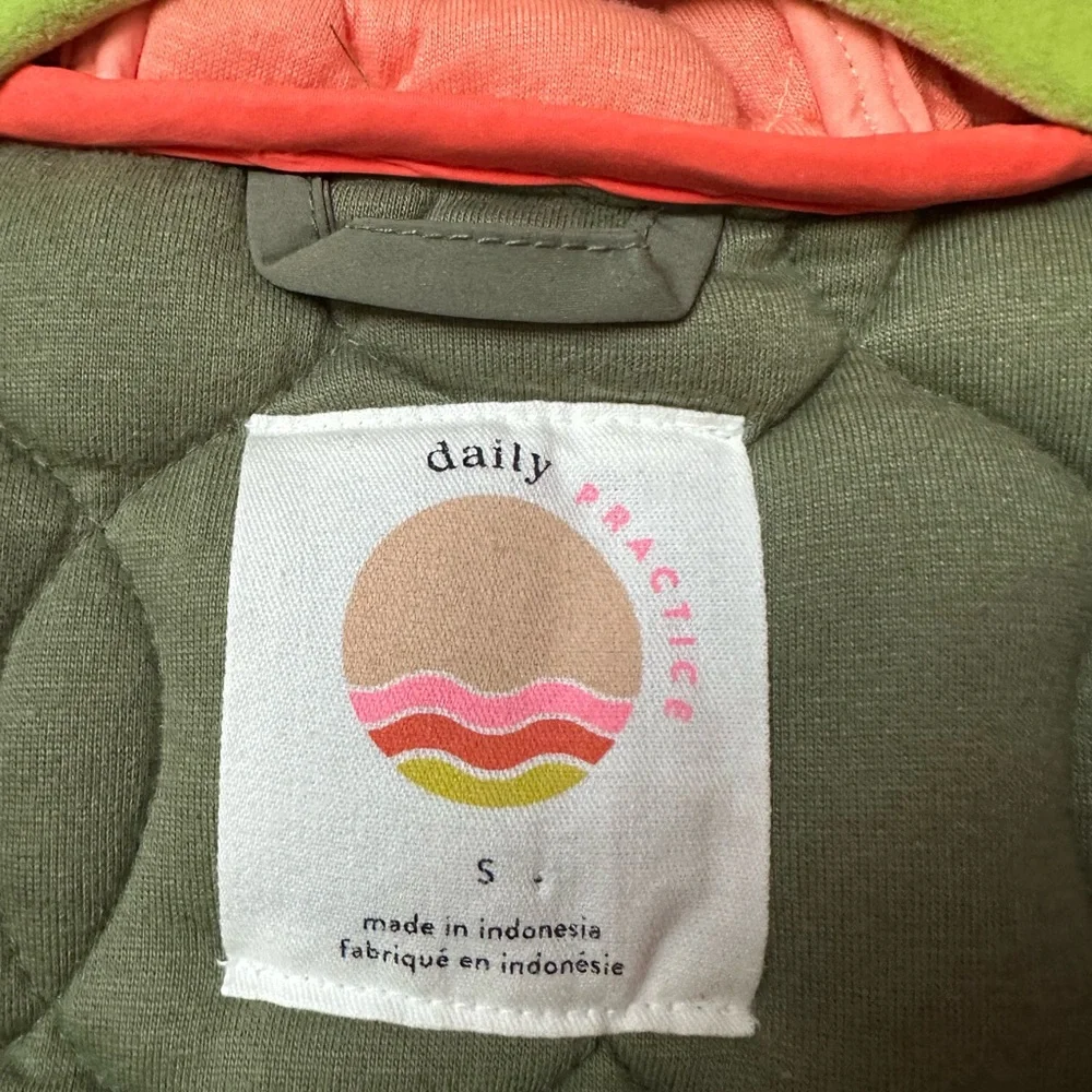 Anthro Daily Practice Green Quilted Coat - Picture 8 of 8